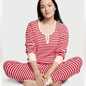 NWT Victoria’s Secret XXL Peppermint Stripe Thermal Long Pajama/Lounge Wear Set